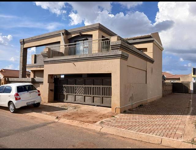 2 BEDROOM PROPERTY TO RENT IN PROTEA GLEN